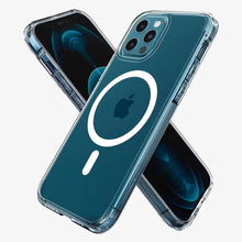 Spigen Ultra Hybrid Backcover MagSafe for Apple iPhone 12 (Pro) - White