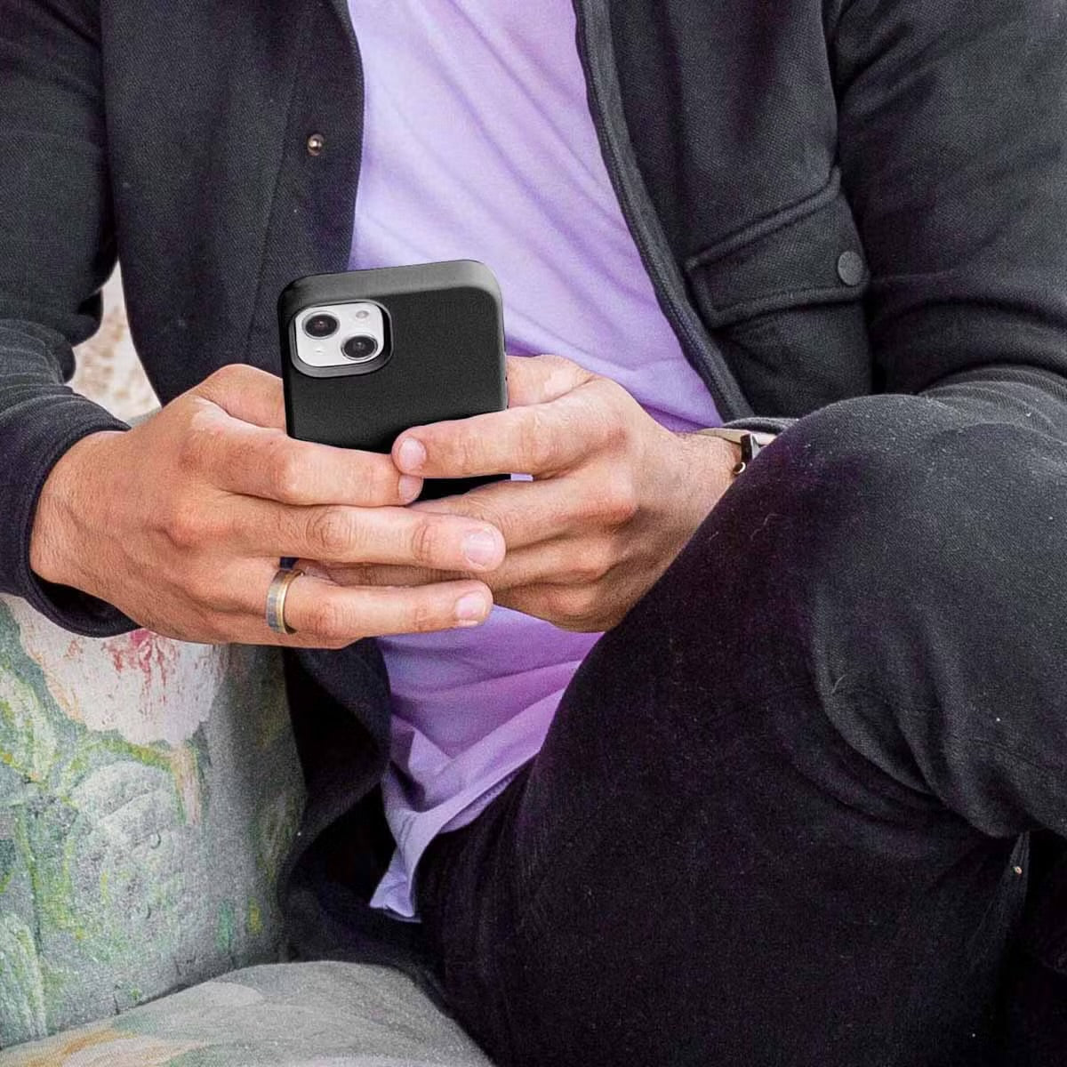 Access Liquid Silicone Backcover with MagSafe for Apple iPhone 16 - Black