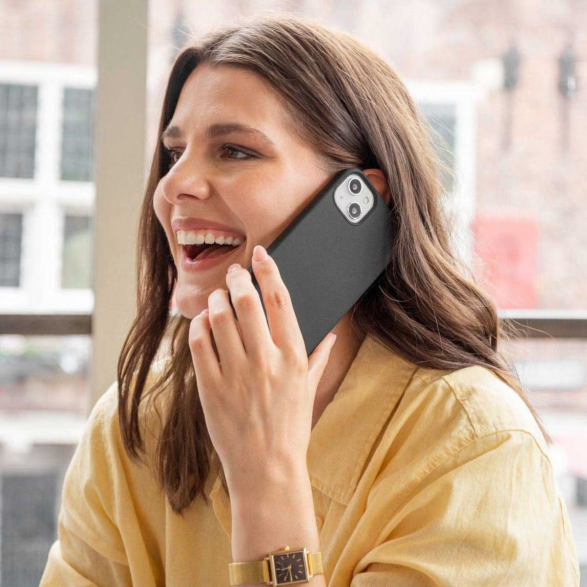 Accezz Liquid Silicone Backcover for Apple iPhone 15 - Black