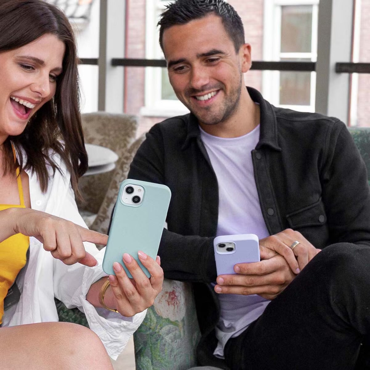 Accezz Liquid Silicone Backcover for Apple iPhone 15 - Sky Blue