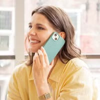 Access Liquid Silicone Backcover with MagSafe for Apple iPhone 15 Pro Max - Donkergroen