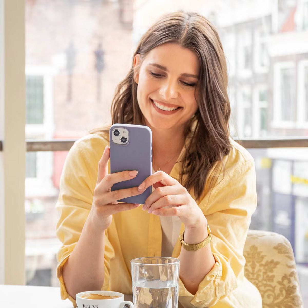 Accezz Liquid Silicone Backcover for Apple iPhone 15 - Lavender Gray