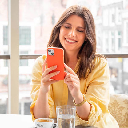 Access Liquid Silicone Backcover for Apple iPhone 14 / 13 - Nectarine 