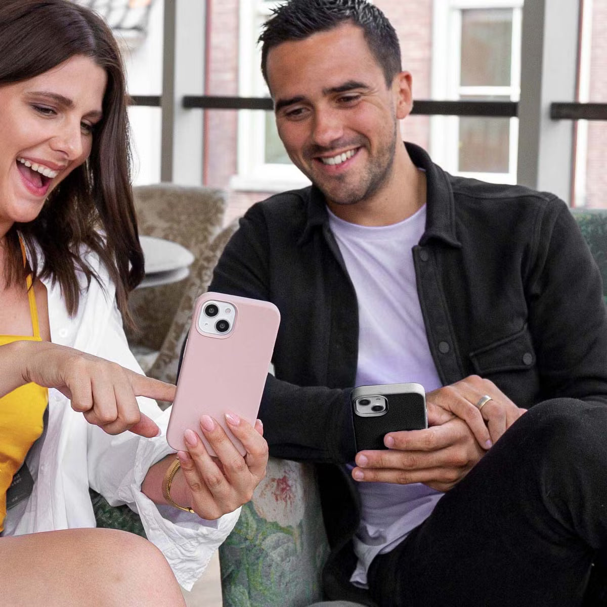 Access Liquid Silicone Backcover with MagSafe for Apple iPhone 17 Pro Max - Black 